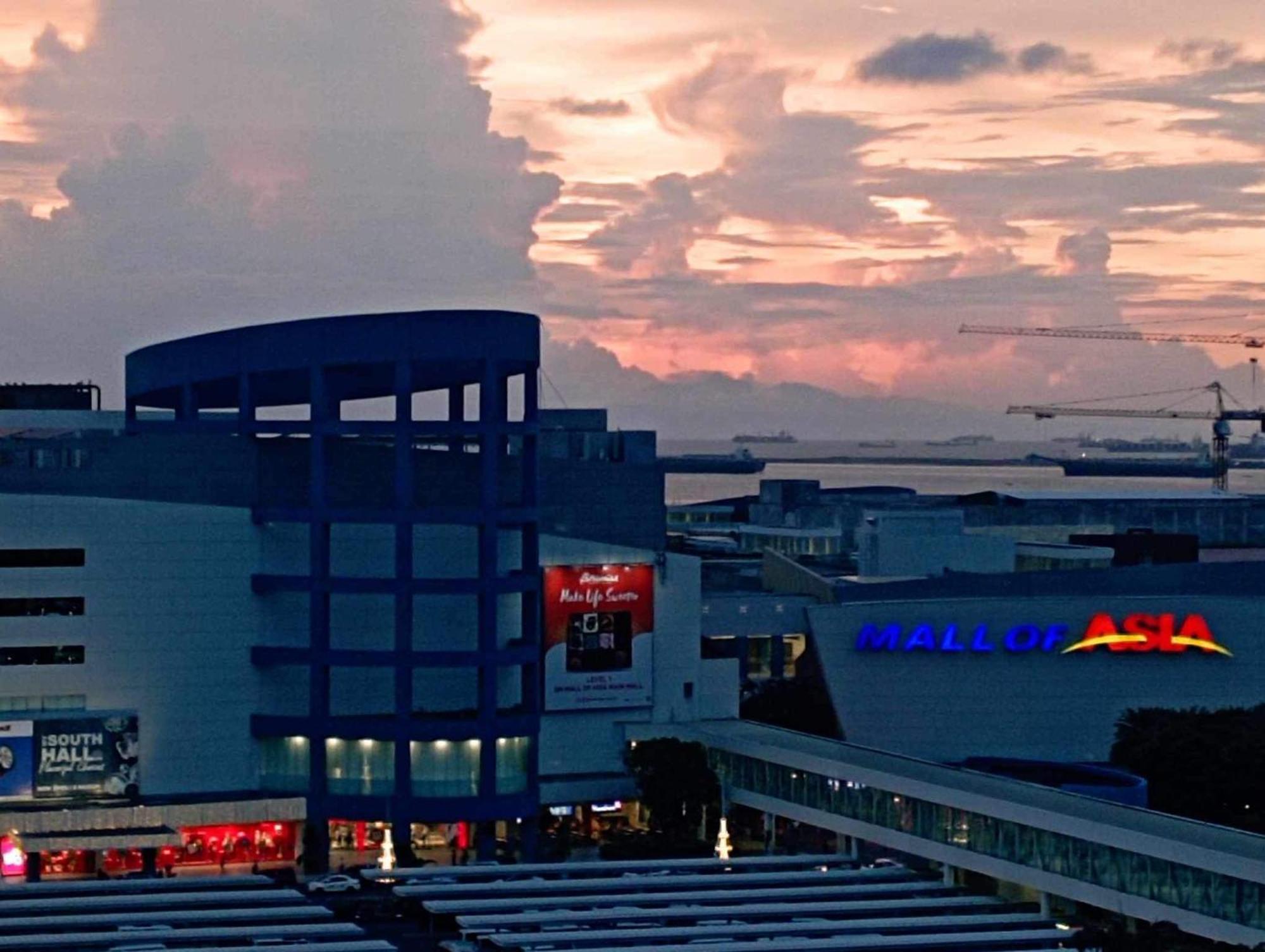 Sea Residences Tower F Pasay Moa Complex * Manila