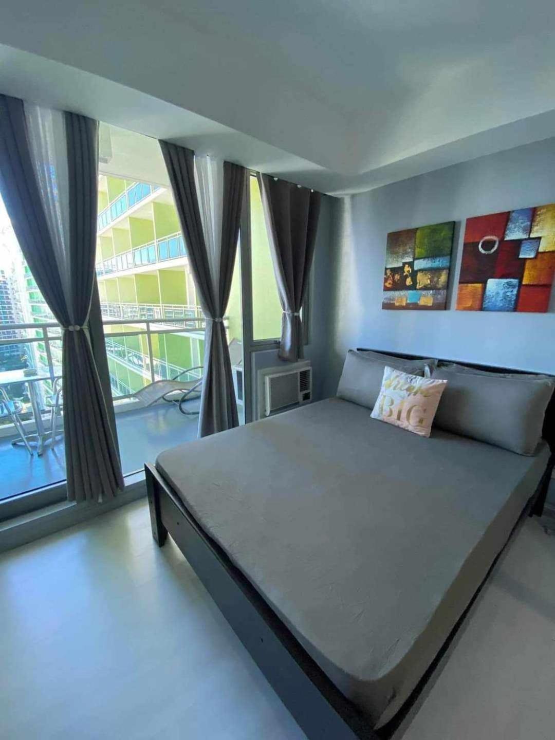 Aparthotel Quelson's Pad In Azure Beach Residences With Wave Pool Access