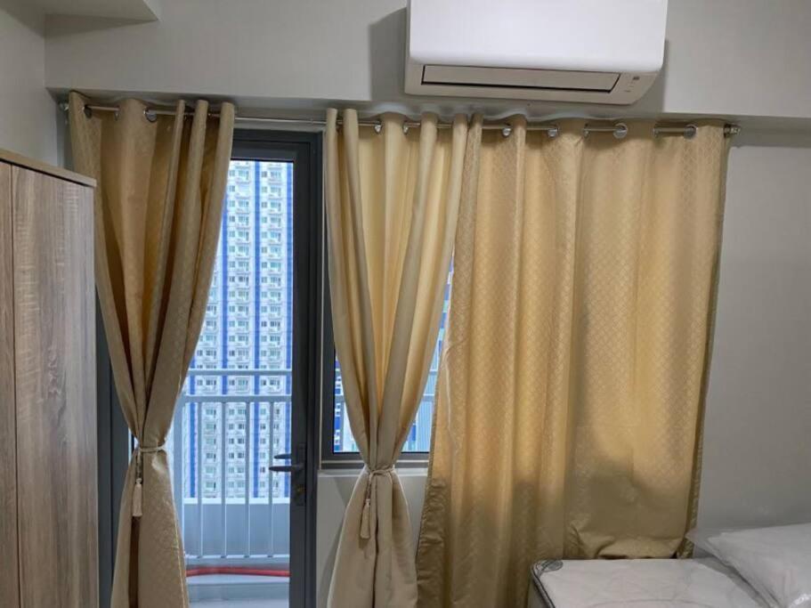 #7 Grass Residences Tower4 41f Manila