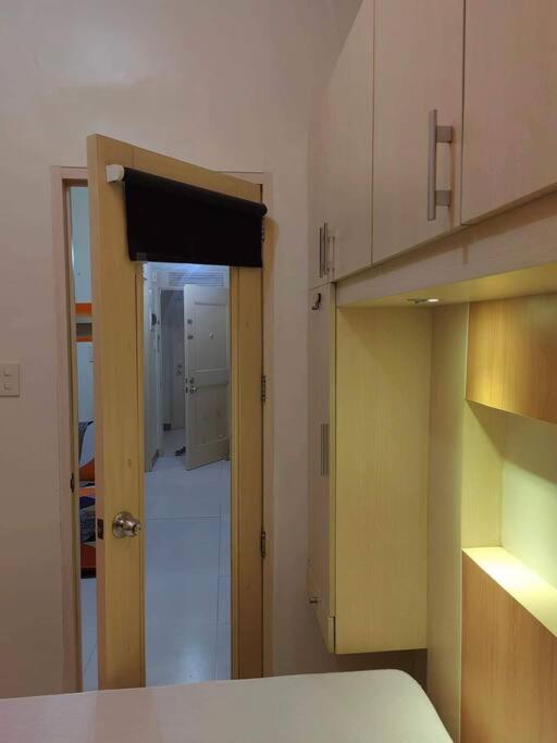 Apartment Chateau Elysee A22 Near Bar Resto Mall Airport Manila