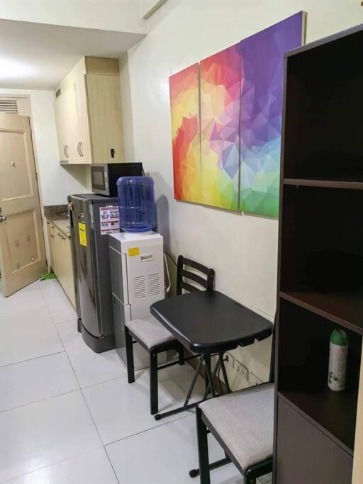Apartment Chateau Elysee A22 Near Bar Resto Mall Airport Manila