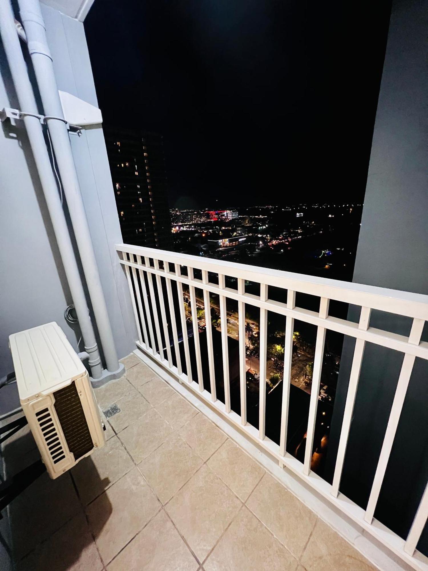 Breeze Residences - Bay View * Manila