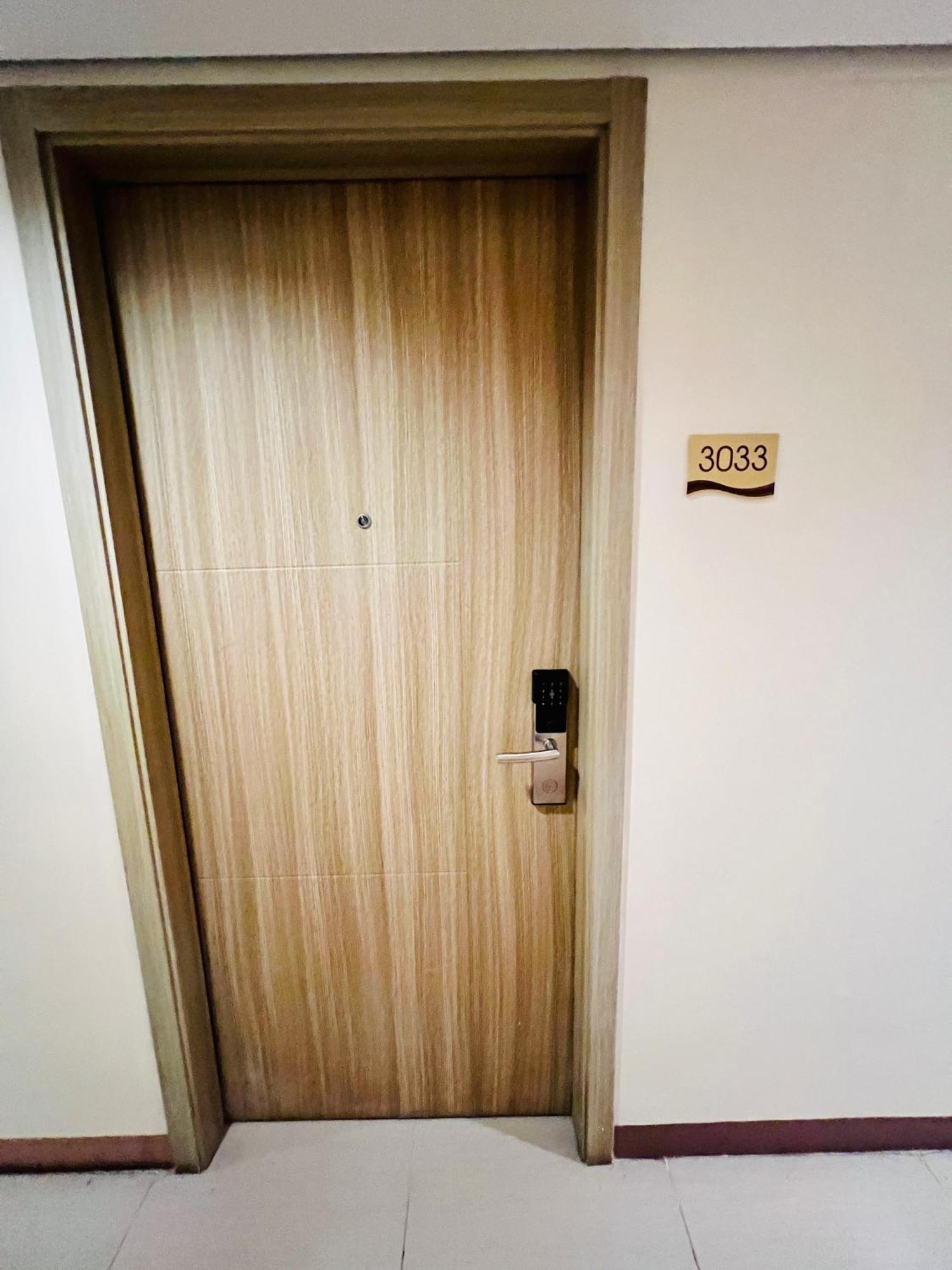 Breeze Residences - Bay View * Manila