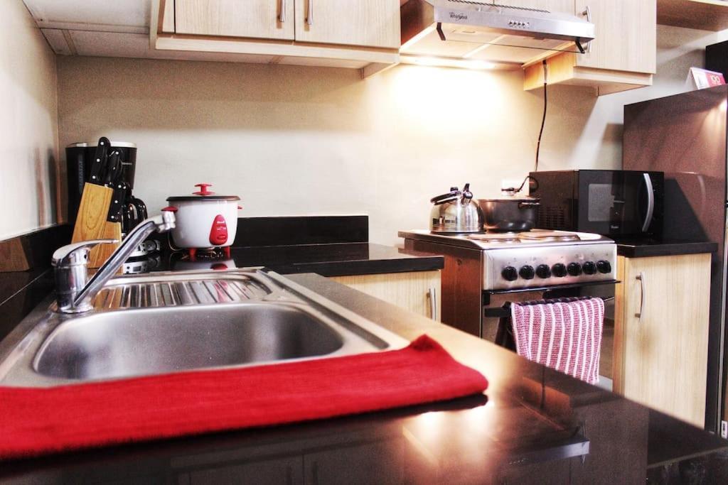 Stayhere Burgos Circle 1 Bedroom Avant@fort Gym Apartment *