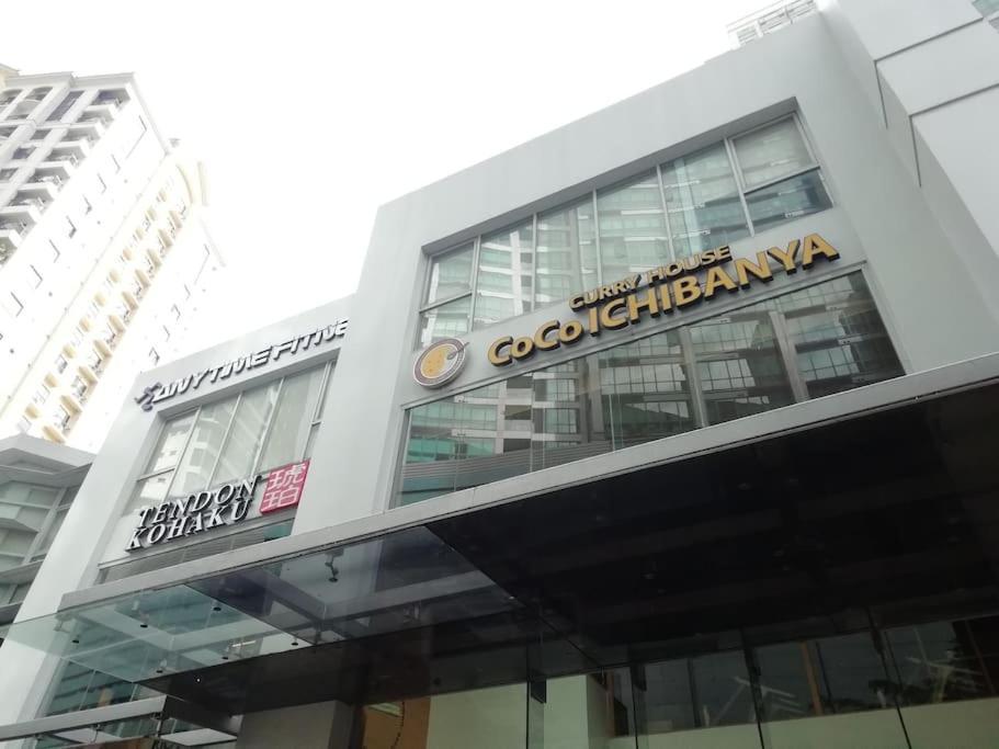 Apartment Stayhere Burgos Circle 1 Bedroom Avant@fort Gym Manila