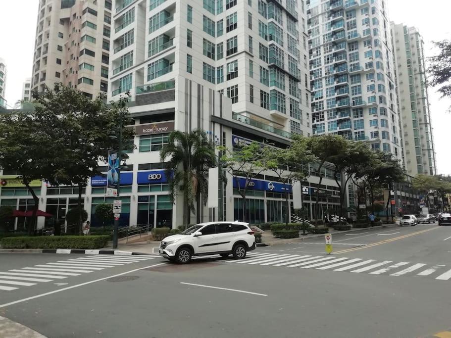 Stayhere Burgos Circle 1 Bedroom Avant@fort Gym