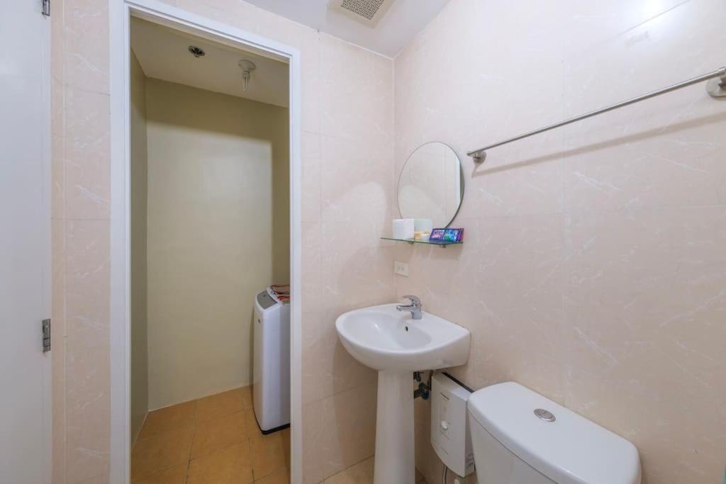 Stayhere Burgos Circle 1 Bedroom Avant@fort Gym Manila