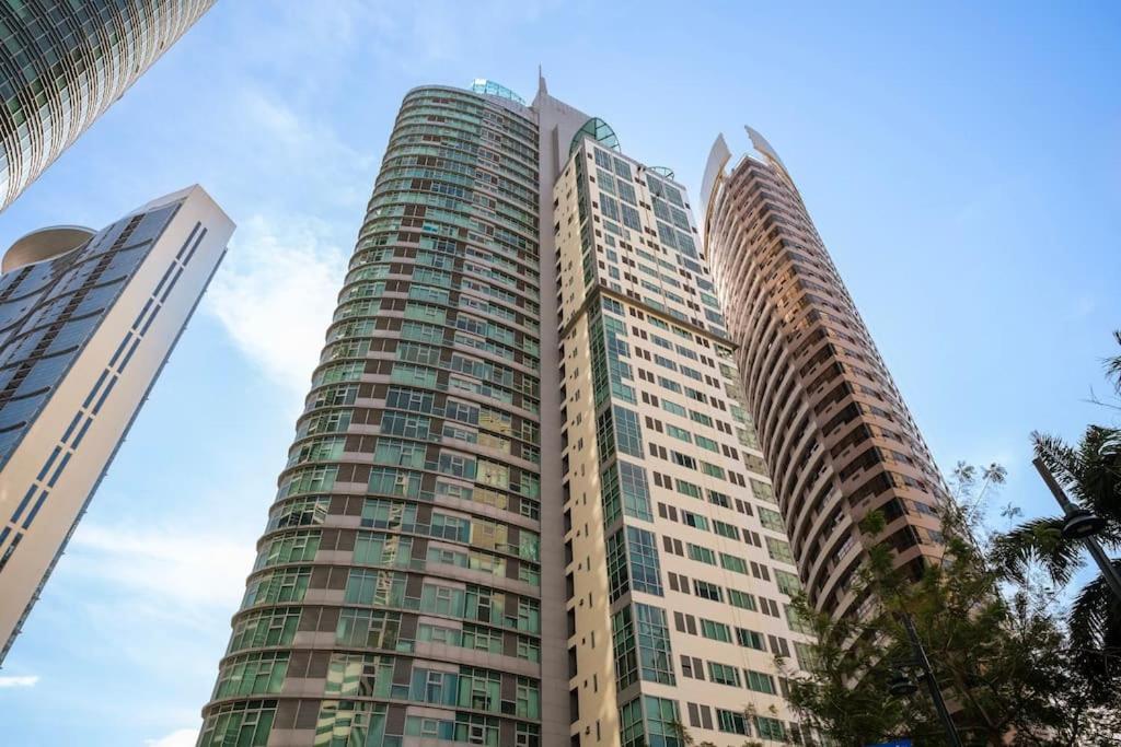 Apartment Stayhere Burgos Circle 1 Bedroom Avant@fort Gym Manila