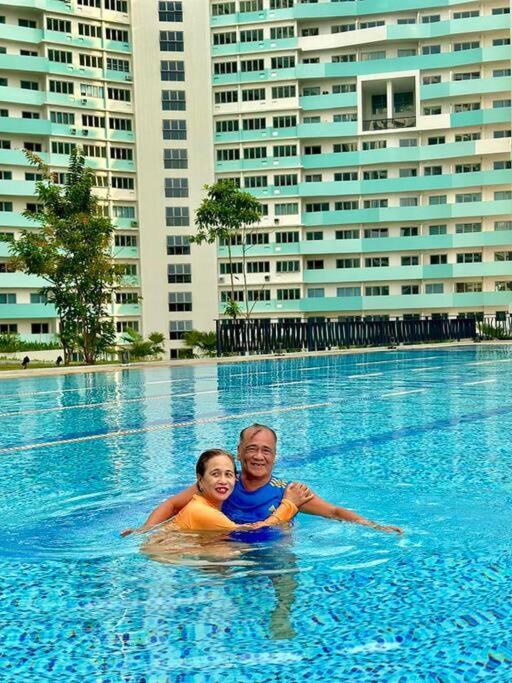 Cozy Penthouse I Wi-fi I Netflix L Pool Apartment *