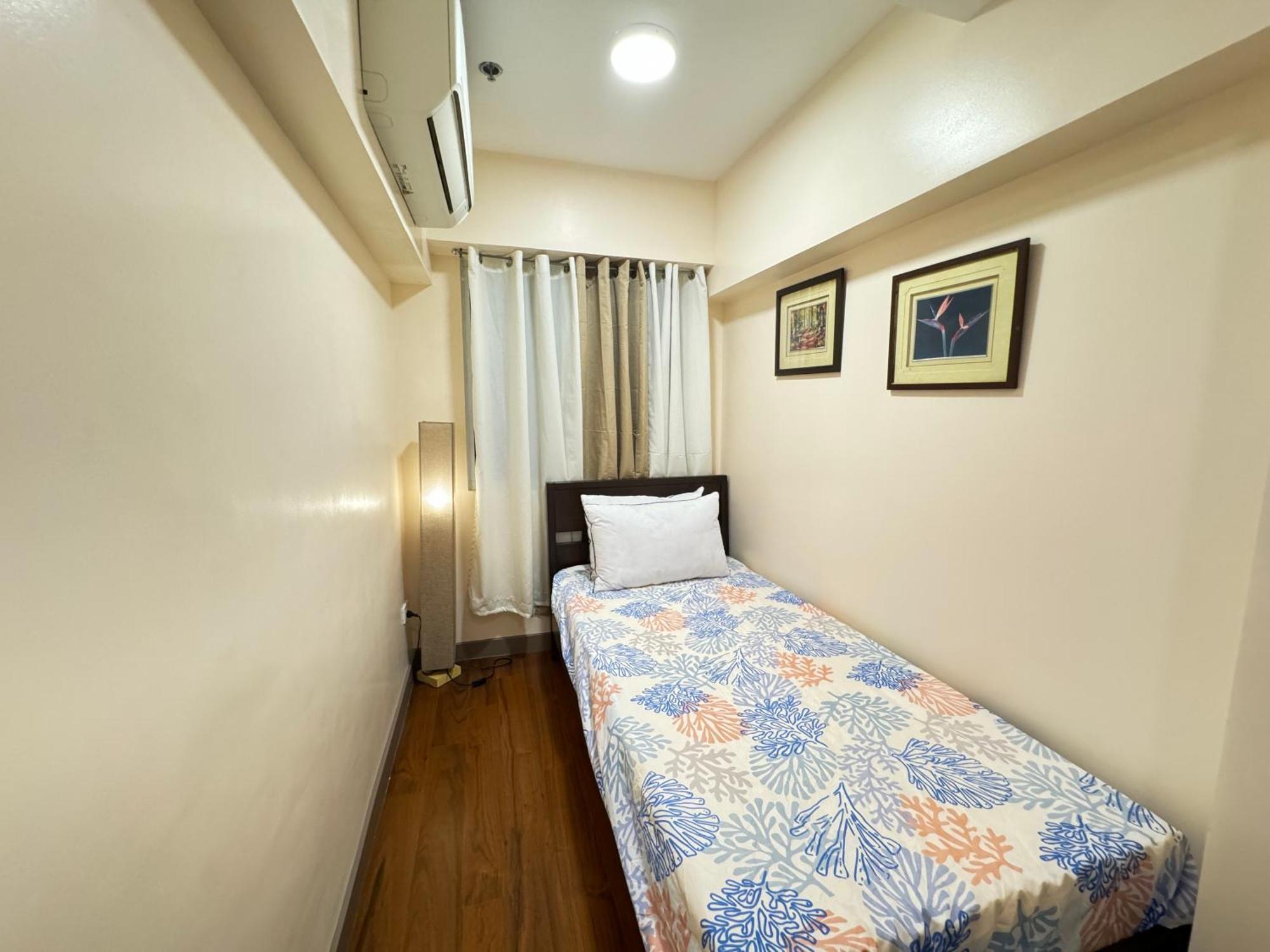 Apartment Brand New 2br In Bgc With Wifi Netfix And *