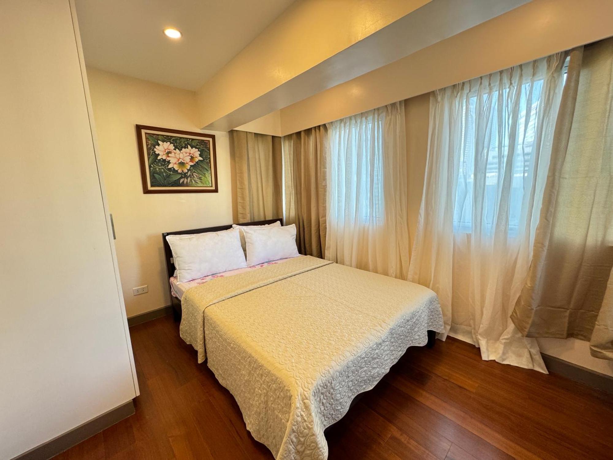Brand New 2br In Bgc With Wifi Netfix And *