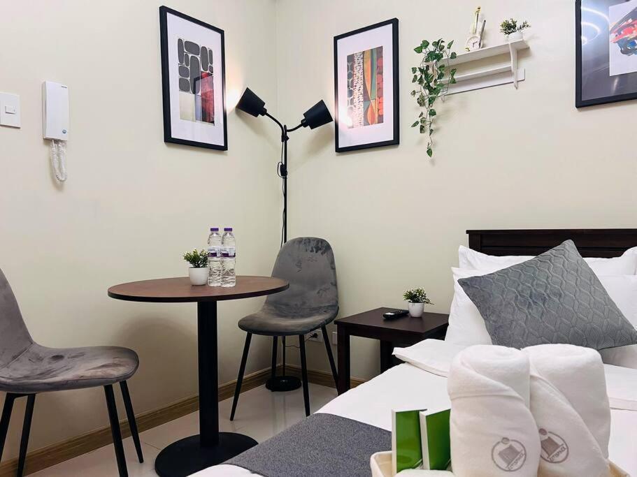 1br Condotel At Sunshine100 Plaza - 17f #ss06