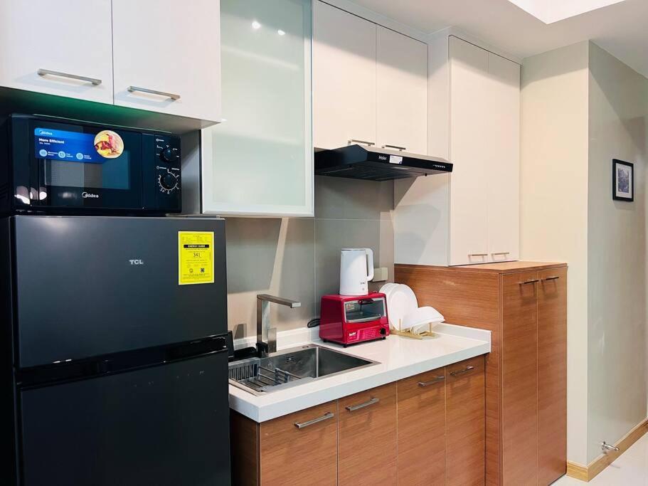 1br Condotel At Sunshine100 Plaza - 17f #ss06 Manila