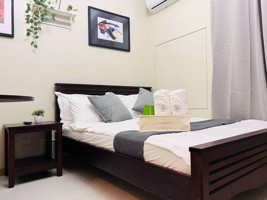 1br Condotel At Sunshine100 Plaza - 17f #ss06 Apartment Manila