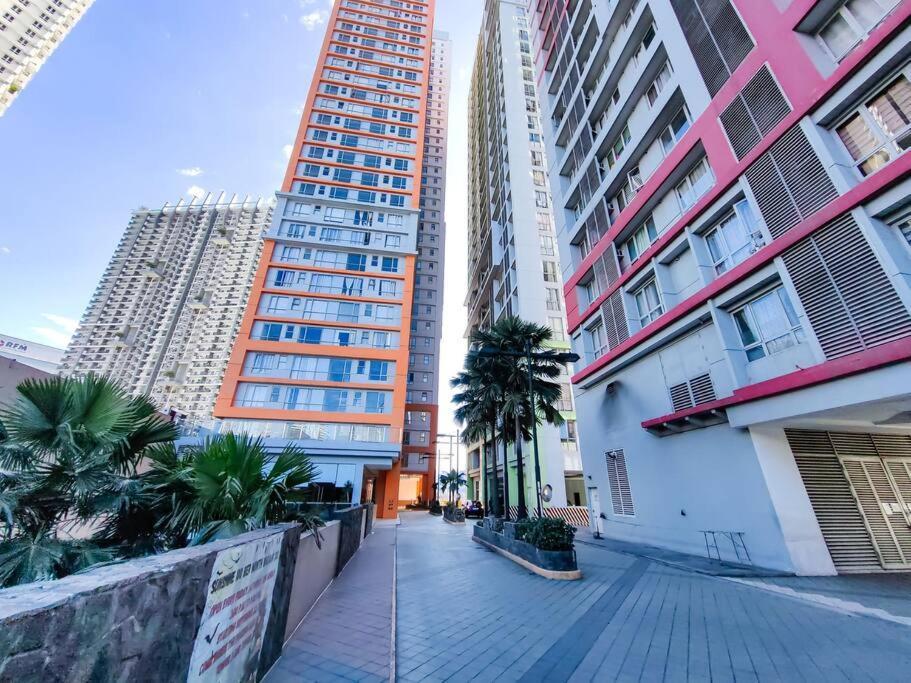 Apartment 1br Condotel At Sunshine100 Plaza - 17f #ss06