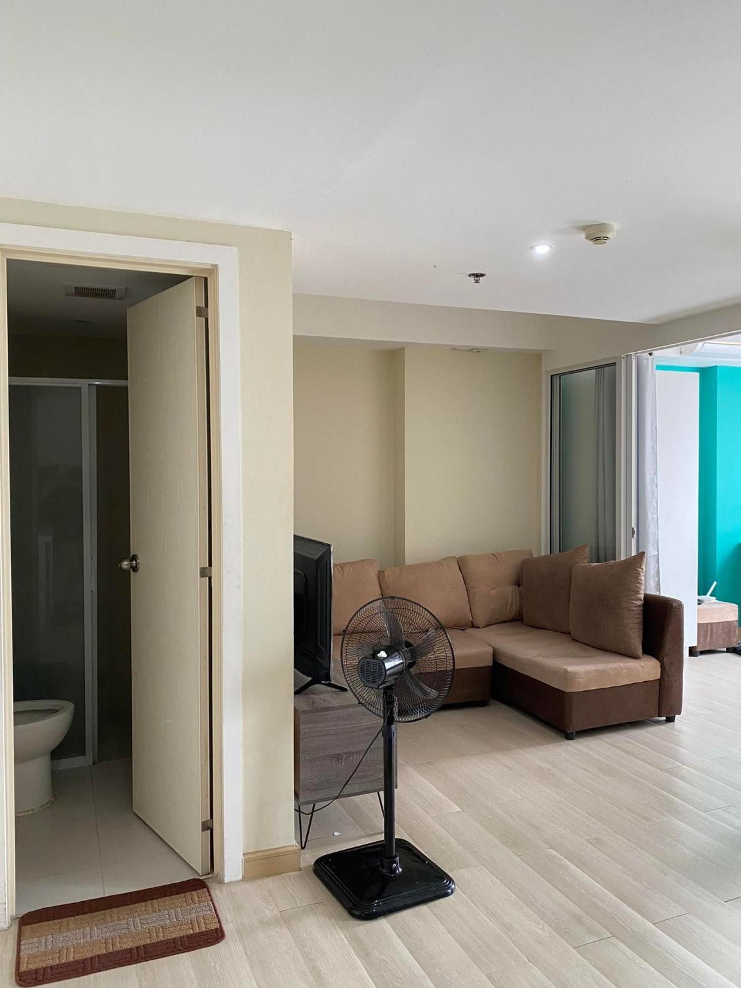 Quelson's Pad In Azure Beach Residences With Wave Pool Access * Manila