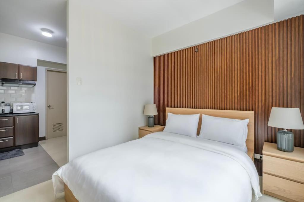 Modern Stylish In Stamford Mckinley Wi-fi Apartment