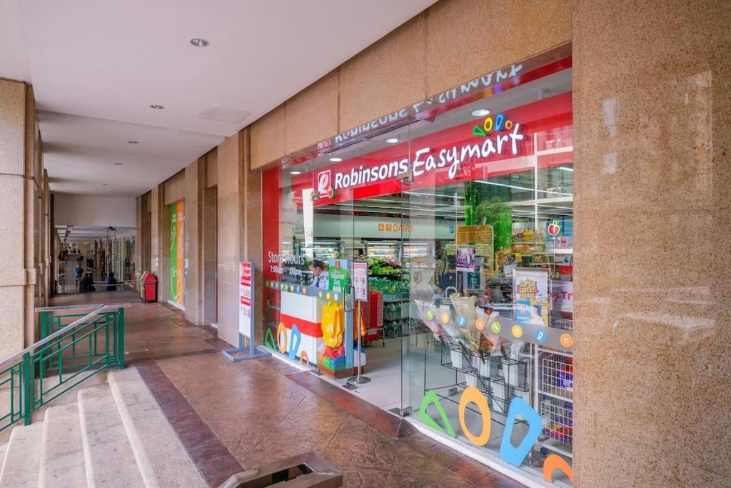 Modern Stylish In Stamford Mckinley Wi-fi Apartment