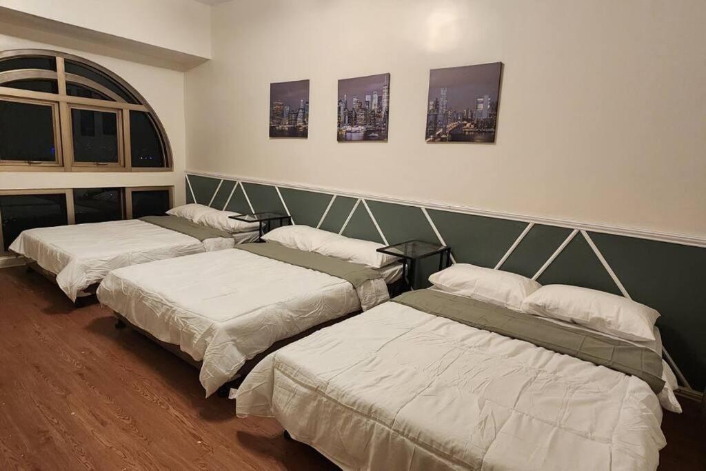 Penthouse In Quezon Ri Apartment Manila