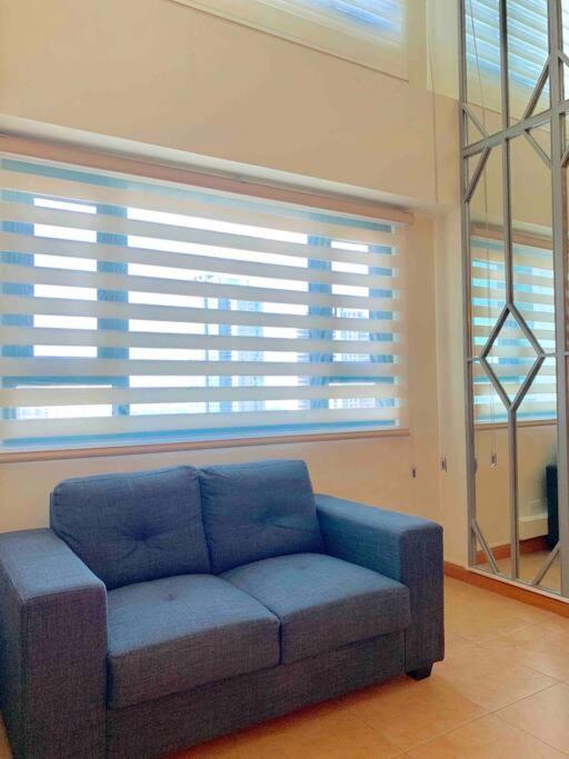 Apartment Staycation Between St Lukes & Shangrila The