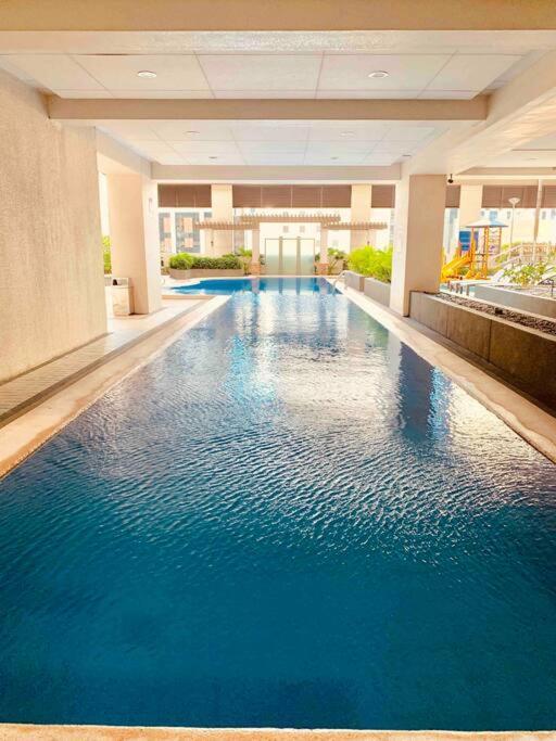 Apartment Staycation Between St Lukes & Shangrila The *
