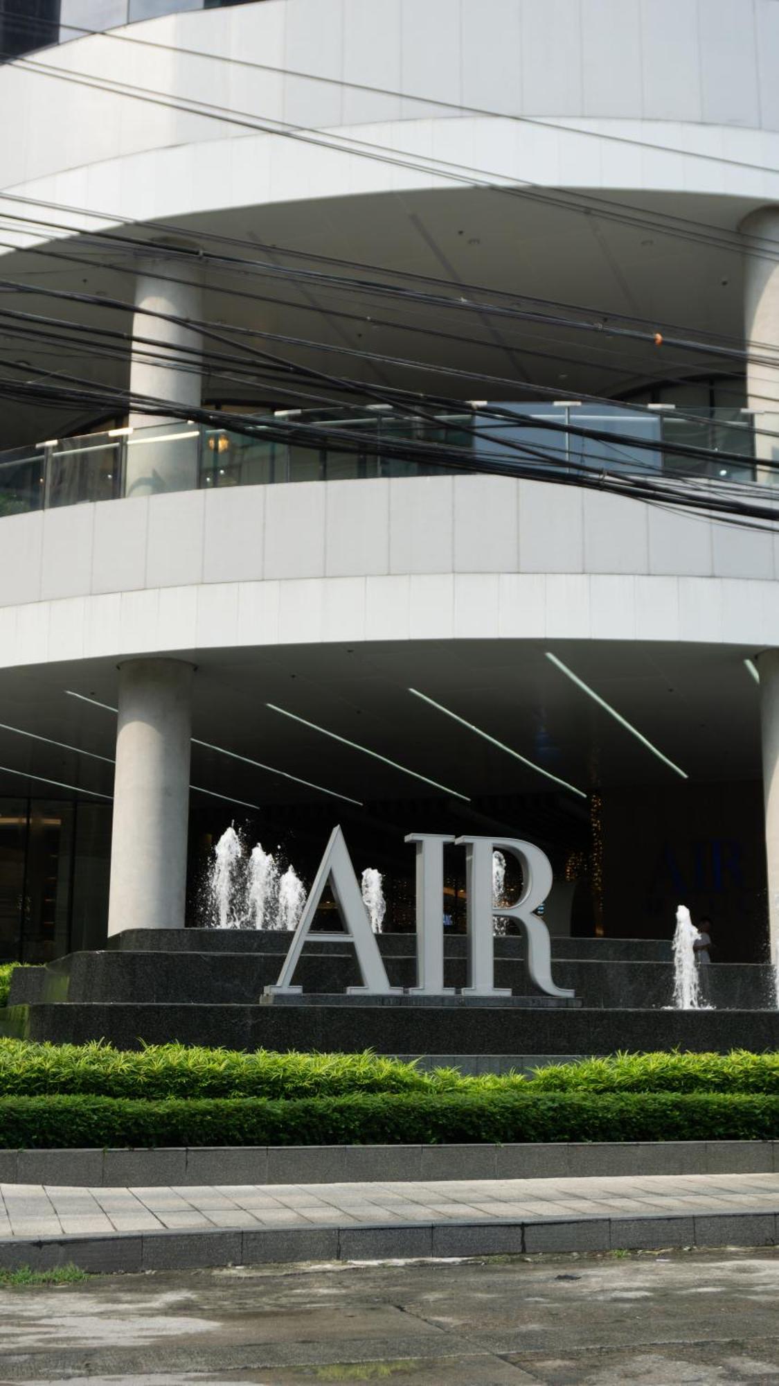 Apartment Center Makati Near Ayala Avenue, Smart Tv, Wifi Manila