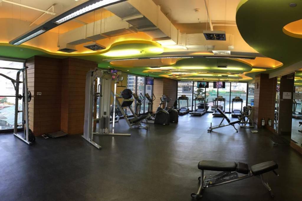 Stayhere Penthouse Executive 3br In Vibrant Makati * Manila