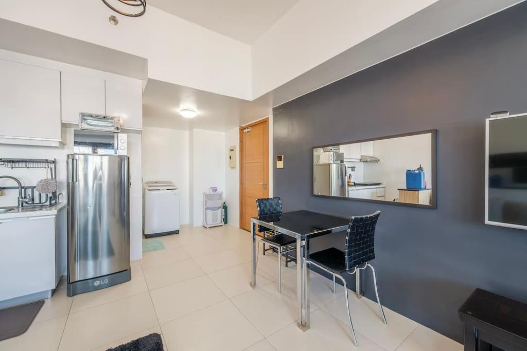 Stayhere Bgc Studio For Business Icon Plaza Bgc *