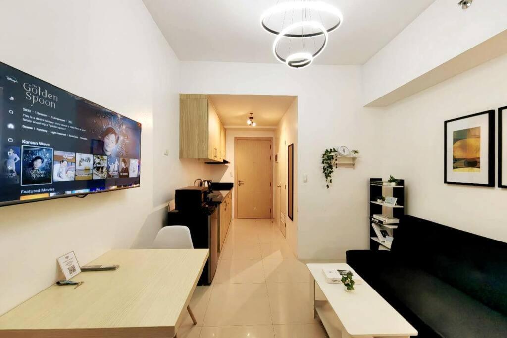 1br Condotel W/ Balcony Sm Light Residences - Lt05 Manila