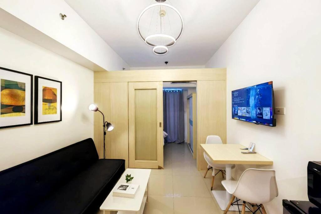 1br Condotel W/ Balcony Sm Light Residences - Lt05 * Manila
