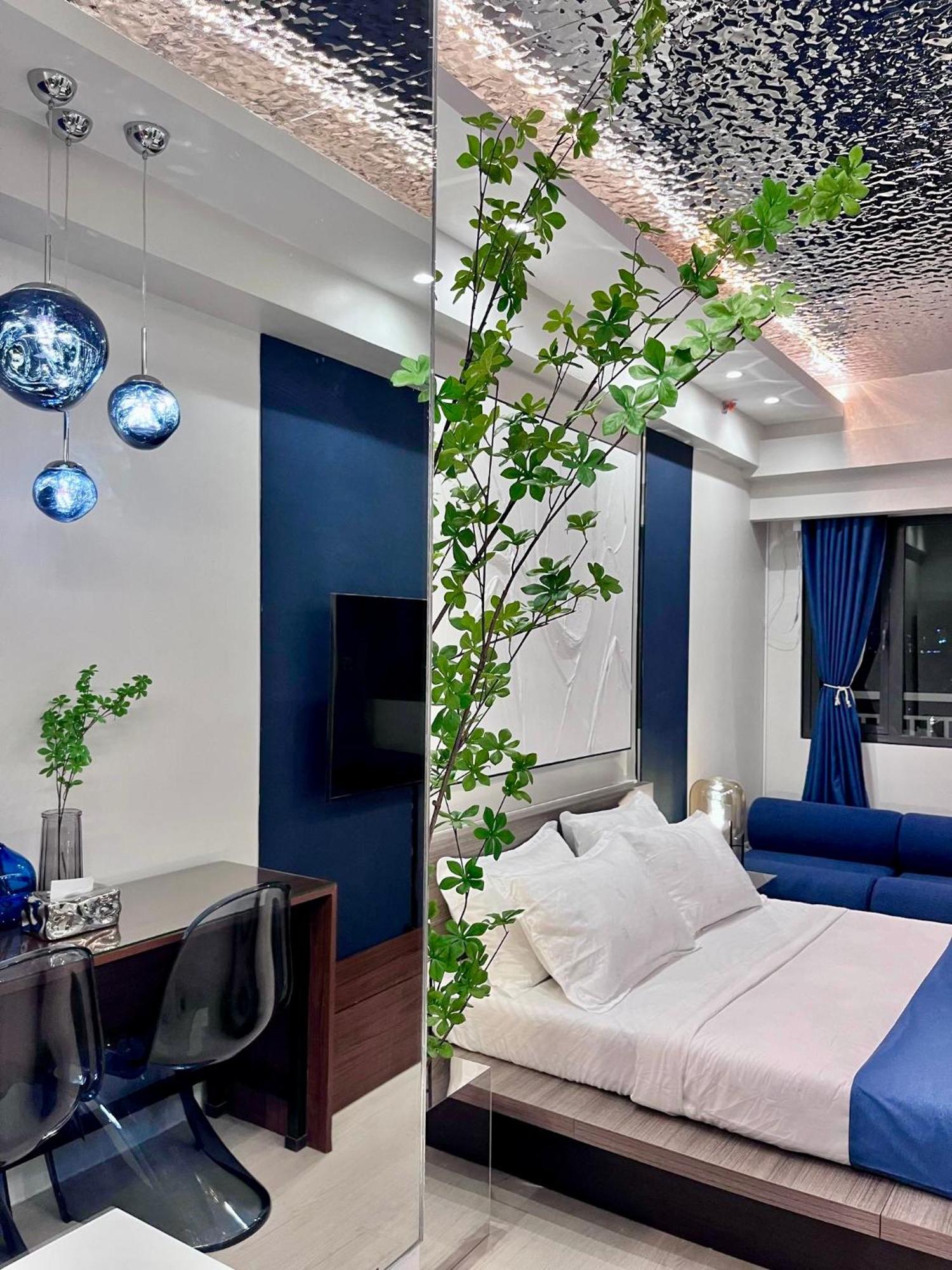 Deluxe Executive Corner Unit In Makati Manila