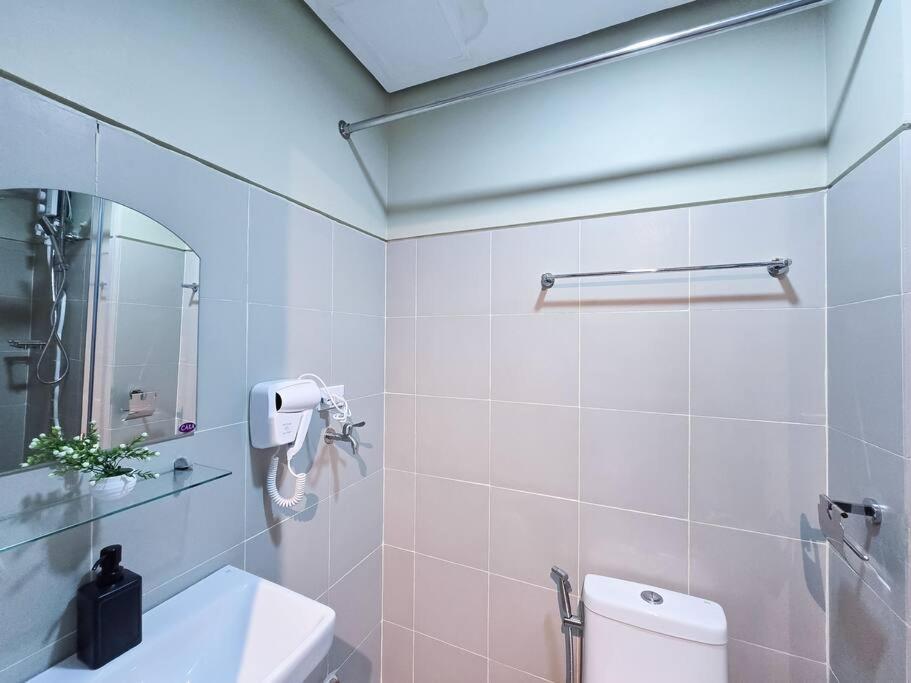 1br Unit Condotel W Balcony Fame Residences -fm29