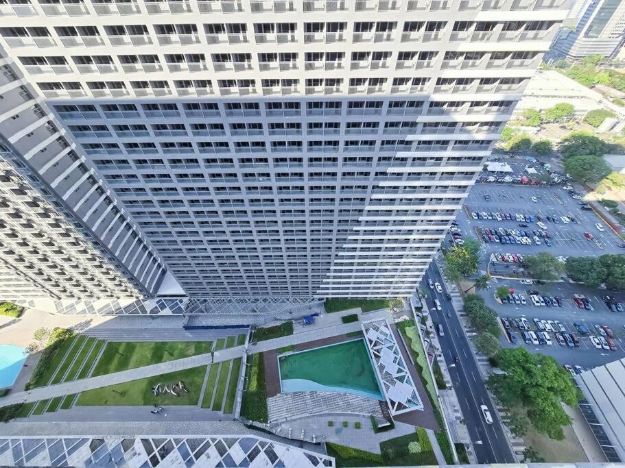 1br Unit Condotel W Balcony Fame Residences -fm29 Manila