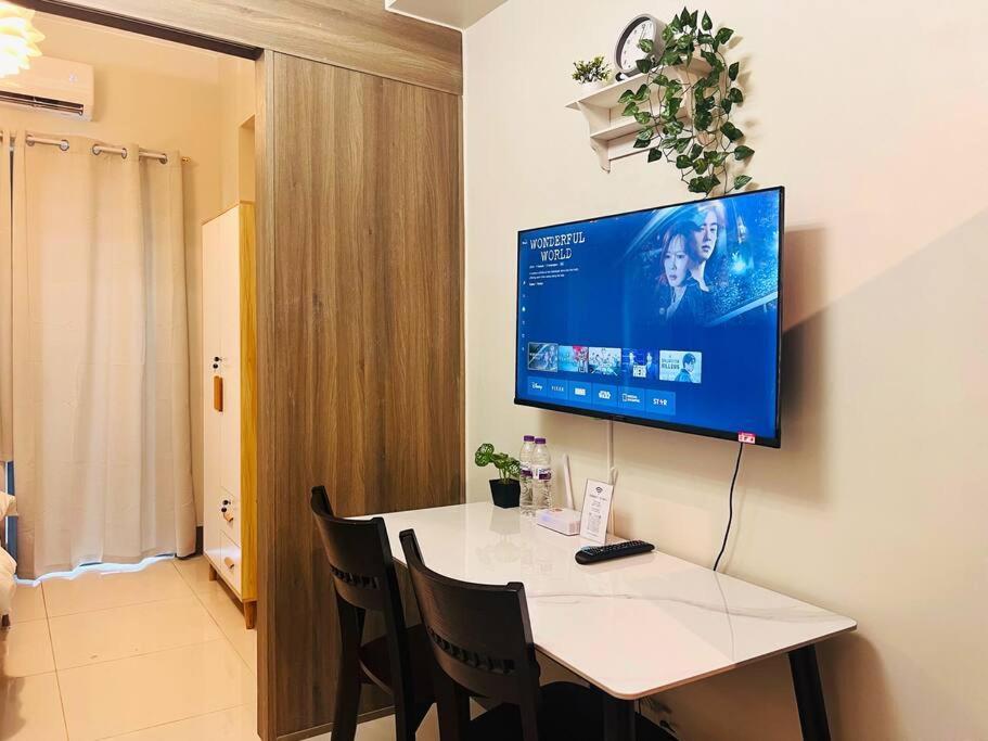 1br Unit Condotel W Balcony Fame Residences -fm26 Apartment