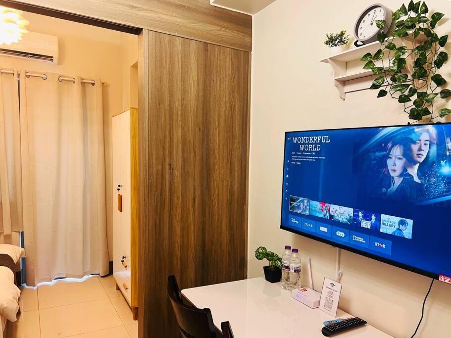 Apartment 1br Unit Condotel W Balcony Fame Residences -fm26