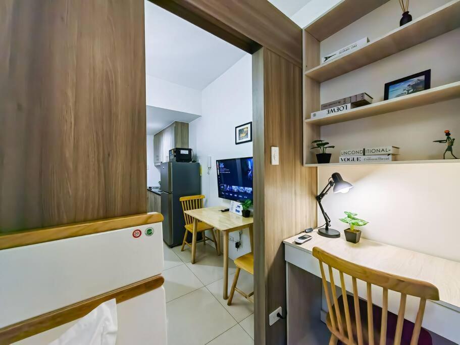 Apartment 1br Unit Condotel W Balcony Fame Residences -fm08