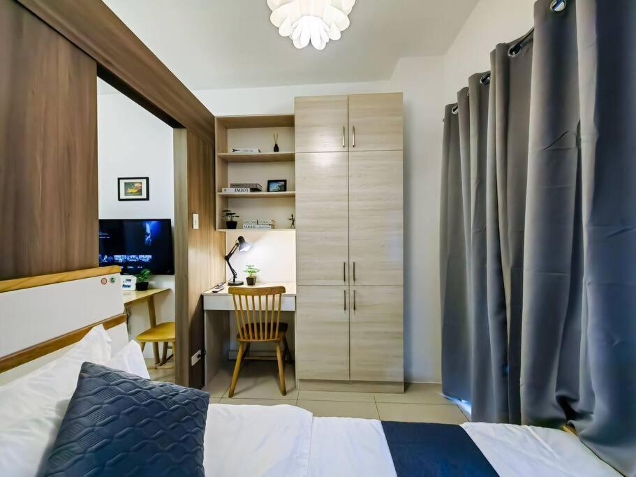1br Unit Condotel W Balcony Fame Residences -fm08 Apartment *