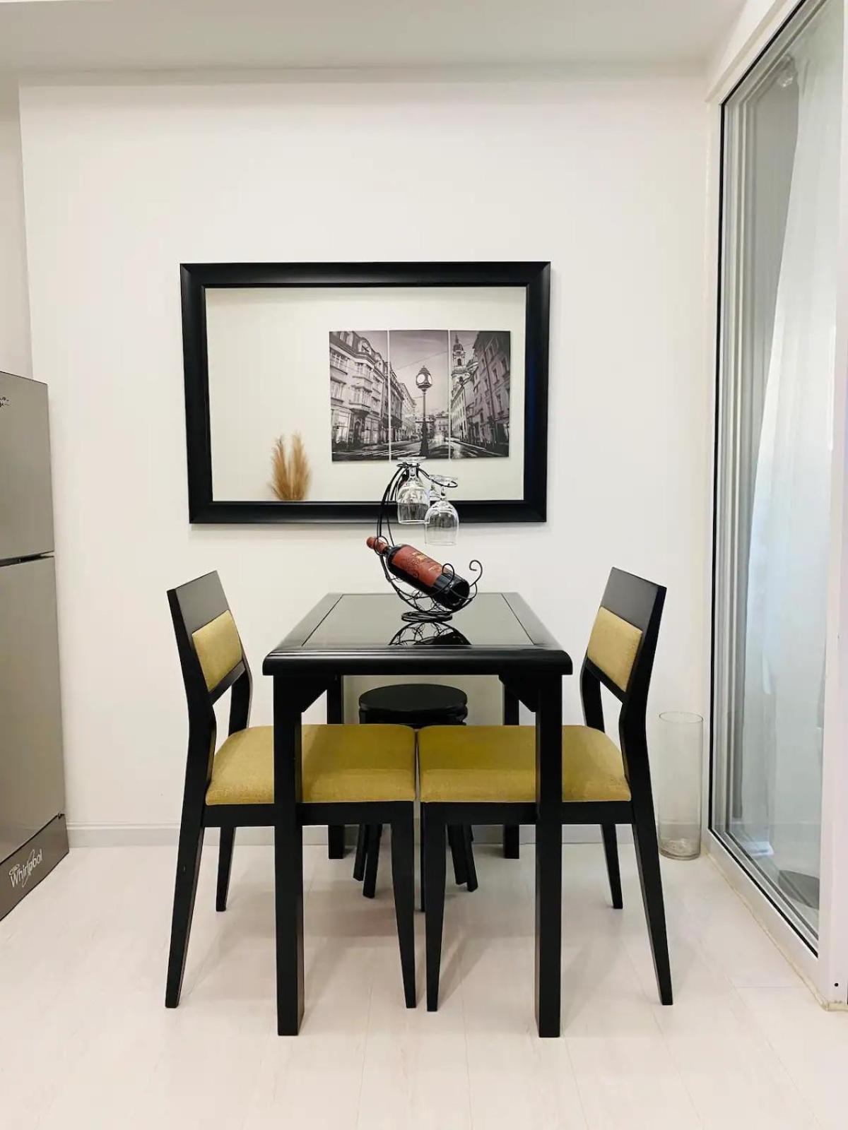 Aparthotel Azure Beach Residences Staycation Manila