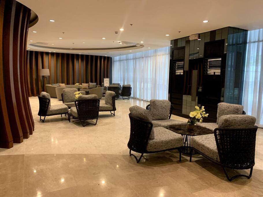 Shore Residences Moa Pasay Naia *