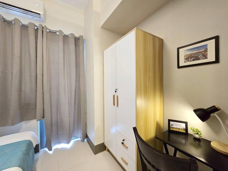 Apartment 1br Unit Condotel W Balcony Fame Residences #fm35 *
