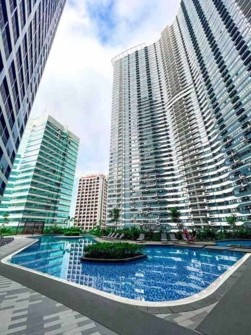 Air Residences - 1 Bedroom Unit With Wifi And Netflix * Manila