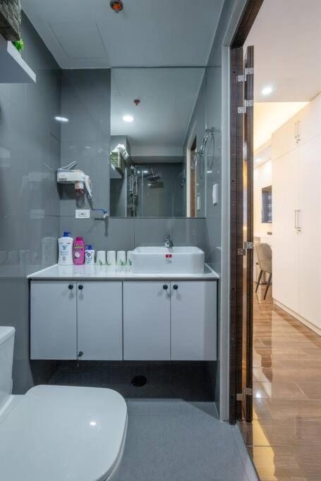 Air Residences - Elevate Escapes Makati, Location Aparthotel *