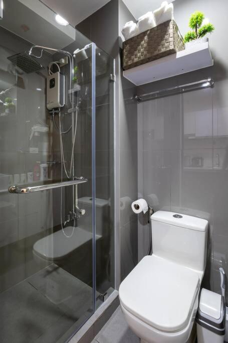 Aparthotel Air Residences - Elevate Escapes Makati, Location Manila