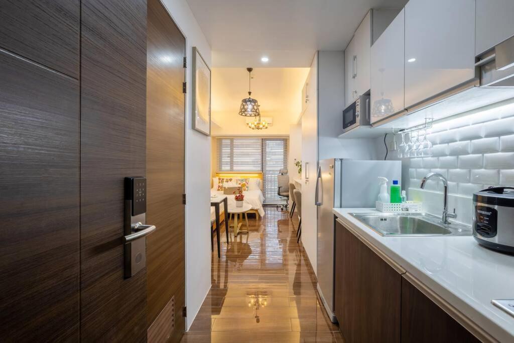 Aparthotel Air Residences - Elevate Escapes Makati, Location Manila