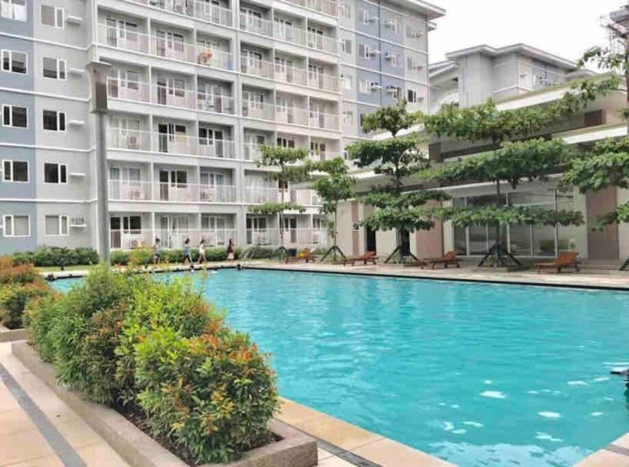 The Happy Place! 1 Bedroom Perfect For Staycation! Apartment