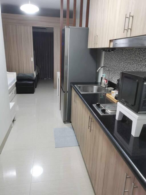 Jovis Place Staycation Near Moa Apartment