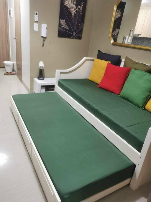 Jovis Place Staycation Near Moa Apartment *