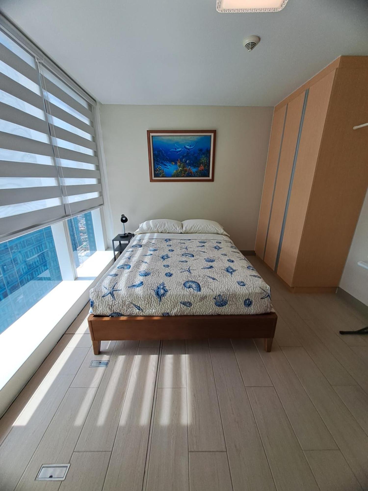 Bonifacio Global One Uptown Residence-2 Bedroom Manila