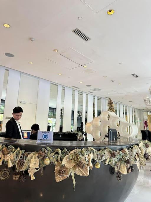 Staycation With Wave Pool At Azure Urban *