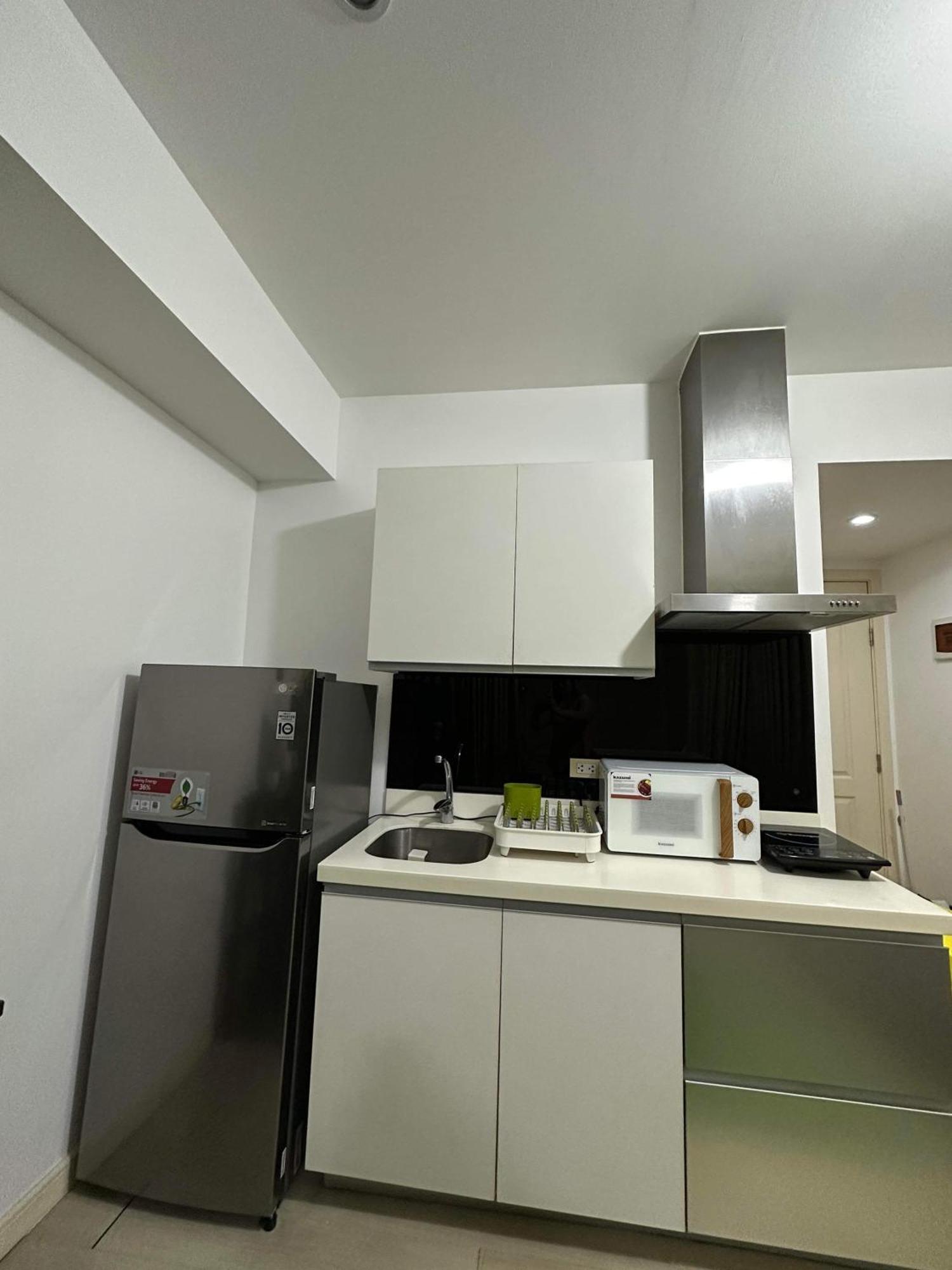 Apartment Staycation With Wave Pool At Azure Urban *